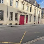 Apartment Apparemment Rue Lamonnoye 1 Er Etage *