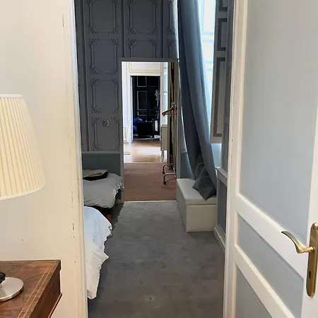 Apparemment Rue Lamonnoye 1 Er Etage *