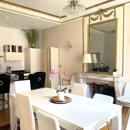 Apparemment Rue Lamonnoye 1 Er Etage Appartement *