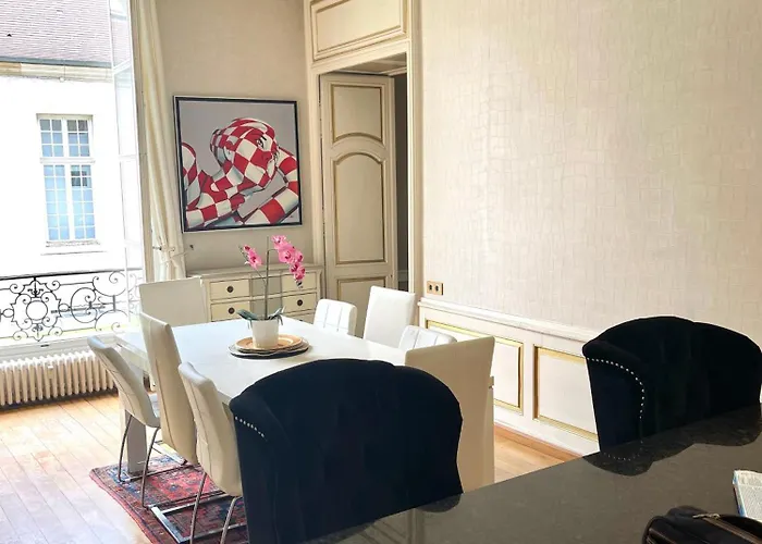 Apartment Apparemment Rue Lamonnoye 1 Er Etage *