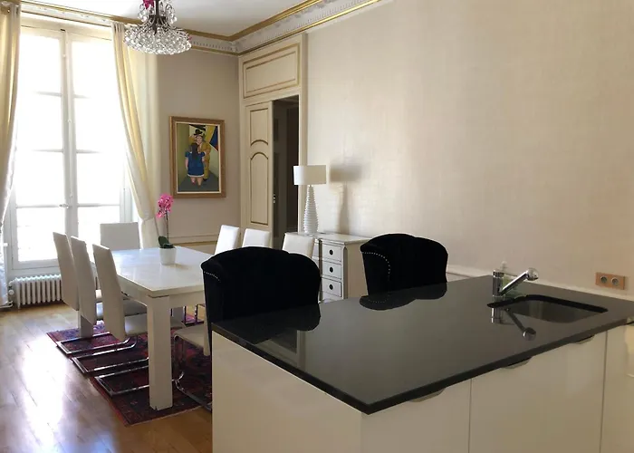 Apparemment Rue Lamonnoye 1 Er Etage Apartment